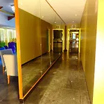 Pohseen Grand Palace Hotel